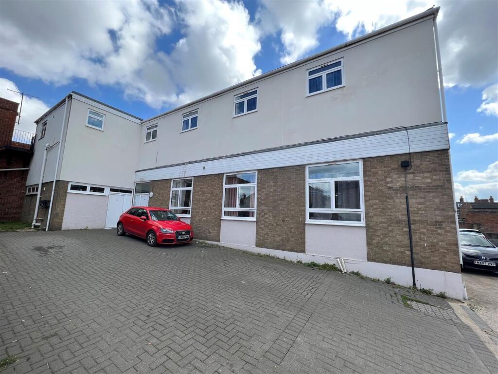 2 bed 1st Floor Flat for rent in Spalding. From Ark Property Centre - Spalding 2 bed 1st Floor Flat for rent in Spalding. From Ark Property Centre - Spalding