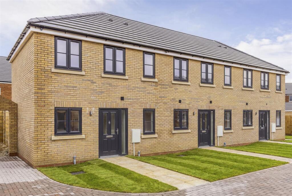 1 bed Mid Terraced House for rent in . From Ark Property Centre - Spalding