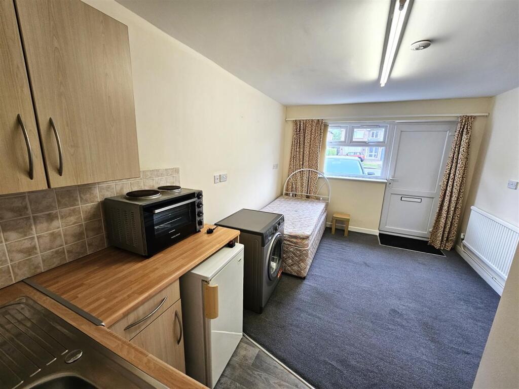 0 bed Studio for rent in Spalding. From Ark Property Centre - Spalding