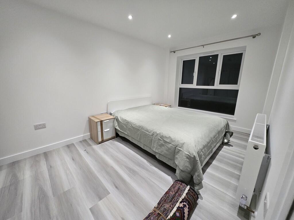 4 bed House Share for rent in Wanstead. From Charlesons - Gants Hill 4 bed House Share for rent in Wanstead. From Charlesons - Gants Hill