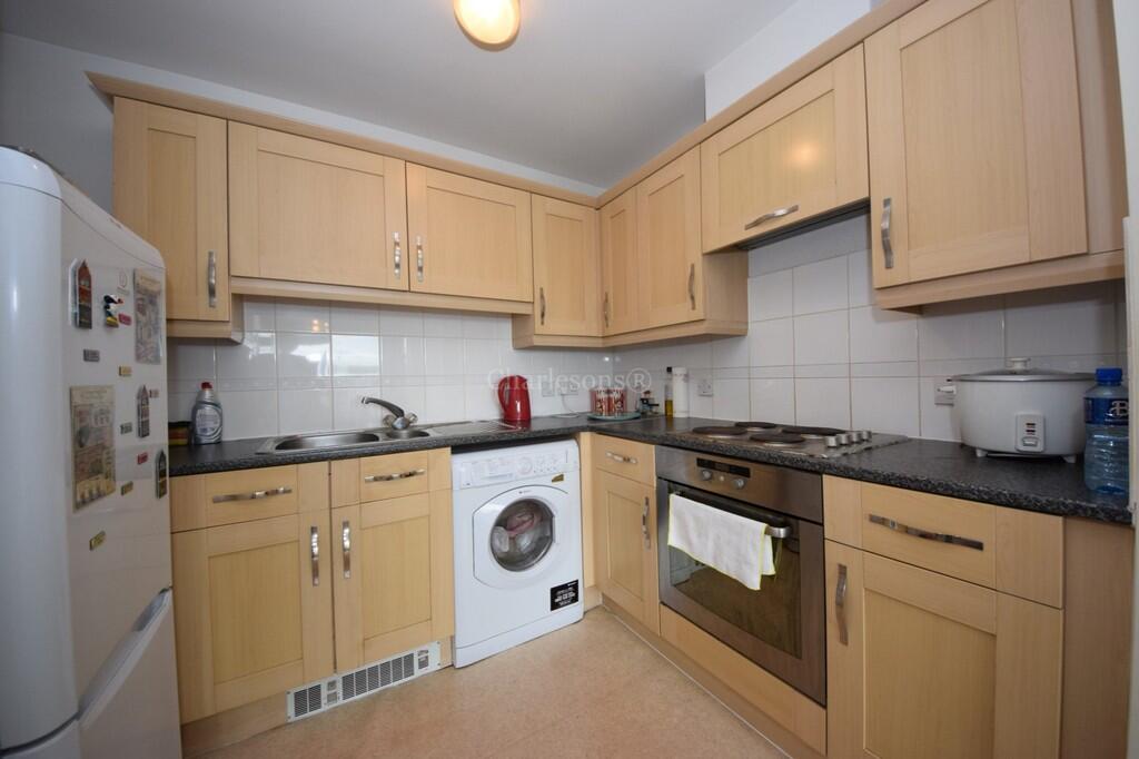 1 bed Apartment for rent in Ilford. From Charlesons - Gants Hill