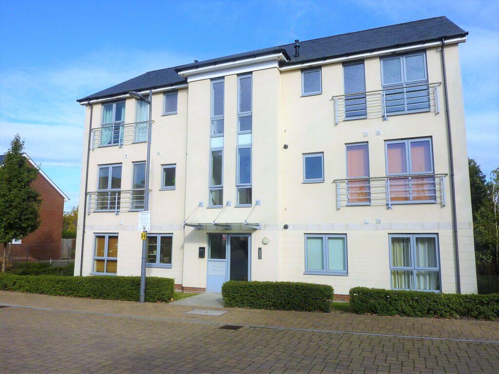 2 bed Apartment for rent in Northfleet. From Chartwell Residential Lettings - Gravesend