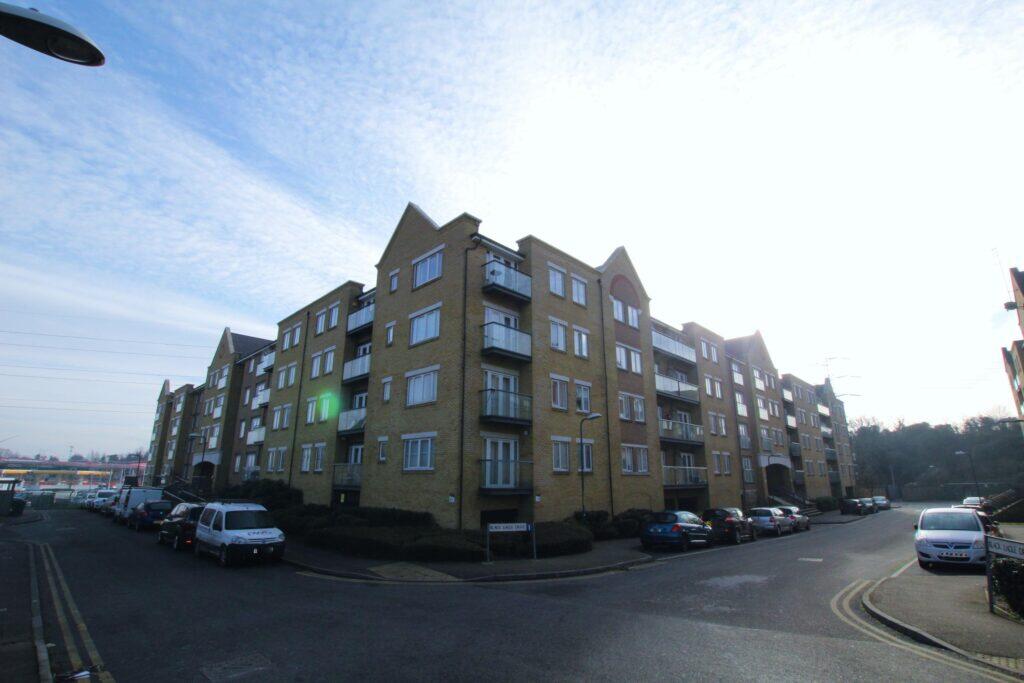 2 bed 1st Floor Flat for rent in Northfleet. From Chartwell Residential Lettings - Gravesend