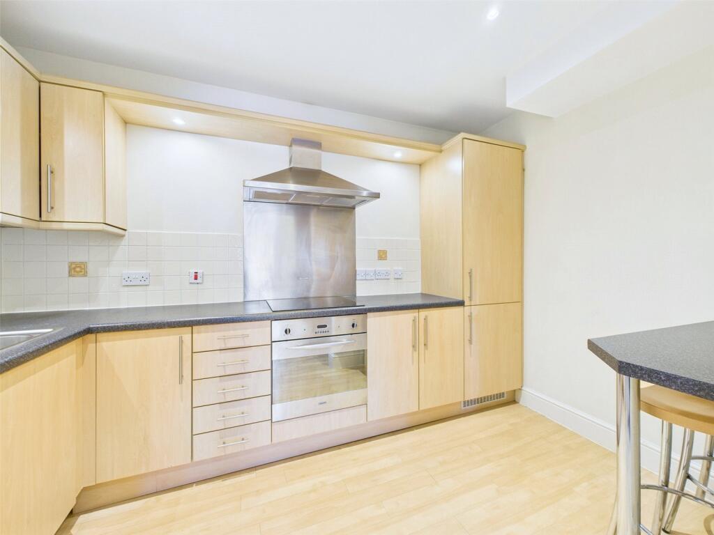 1 bed Apartment for rent in Teddington. From Chase Buchanan - Teddington
