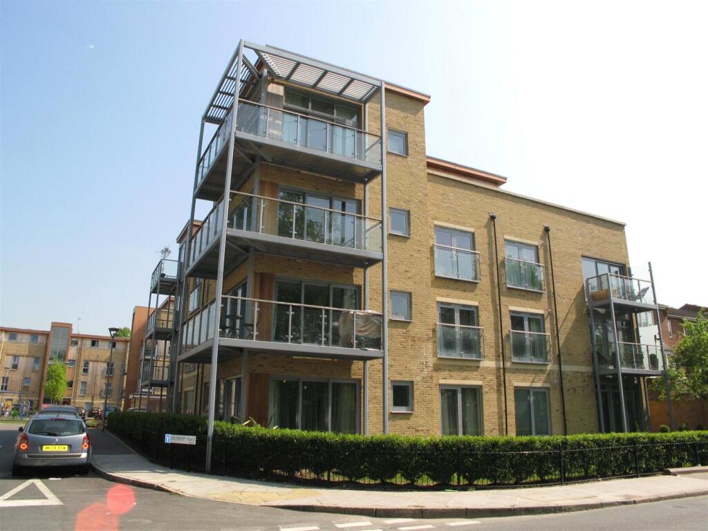 2 bed Apartment for rent in Teddington. From Chase Buchanan - Teddington