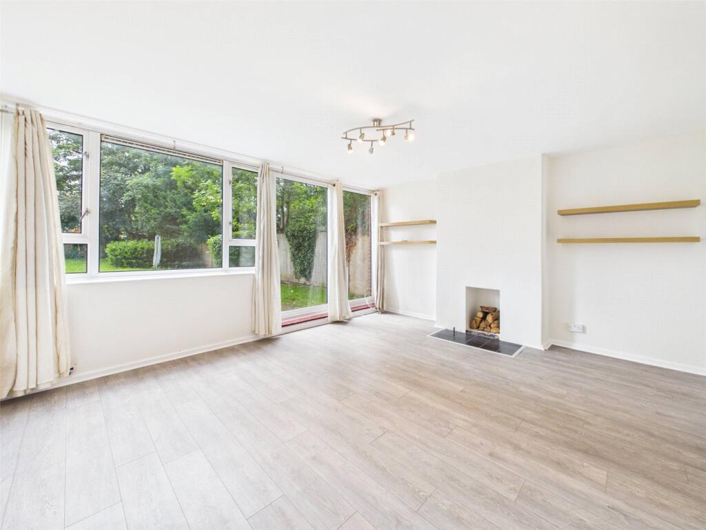 3 bed Apartment for rent in Teddington. From Chase Buchanan - Teddington