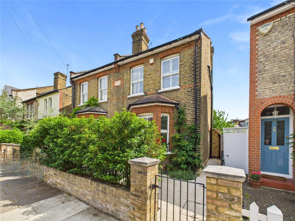 4 bed Semi Detached for rent in Teddington. From Chase Buchanan - Teddington
