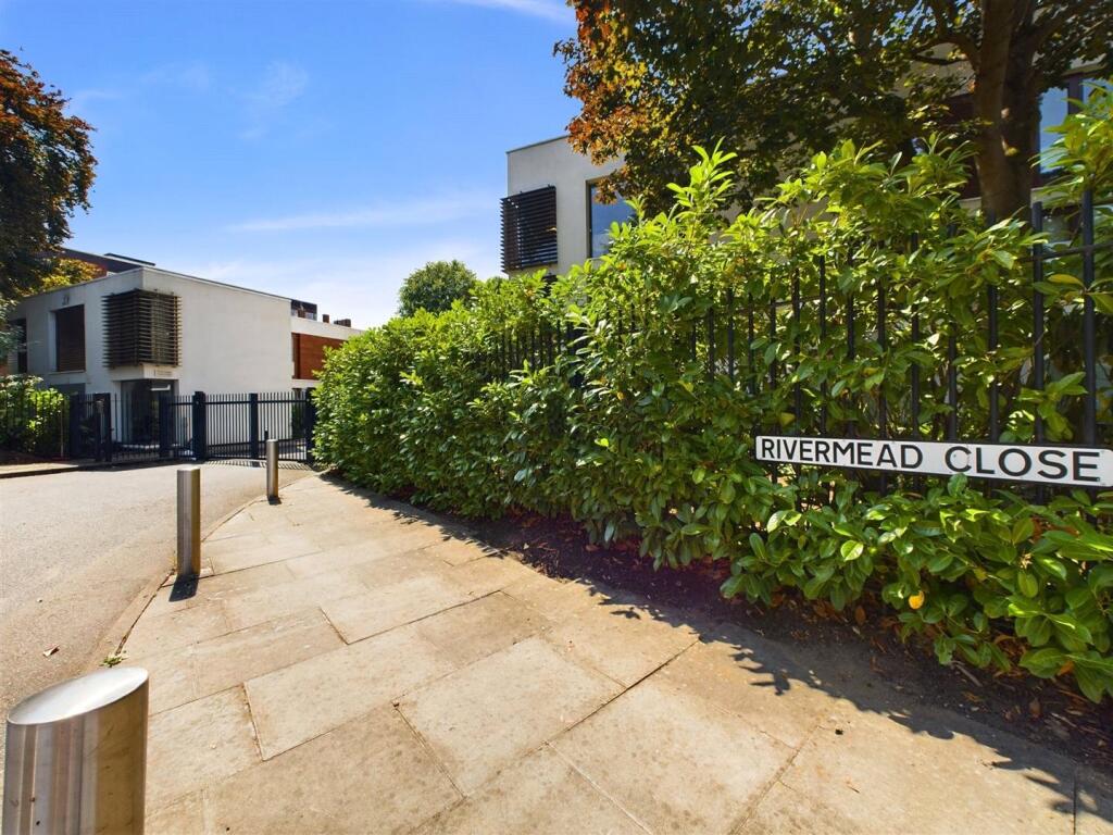 0 bed Apartment for rent in Teddington. From Chase Buchanan - Teddington