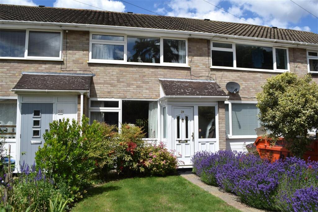 2 bed Mid Terraced House for rent in Twickenham. From Chase Buchanan - Twickenham & Strawberry Hill - Lettings