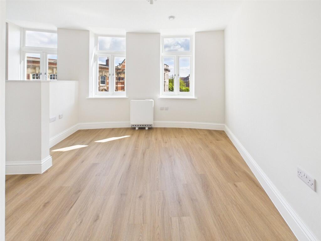 1 bed Apartment for rent in Twickenham. From Chase Buchanan - Twickenham & Strawberry Hill - Lettings