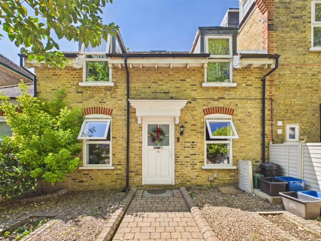 2 bed Annexe for rent in Twickenham. From Chase Buchanan - Twickenham & Strawberry Hill - Lettings