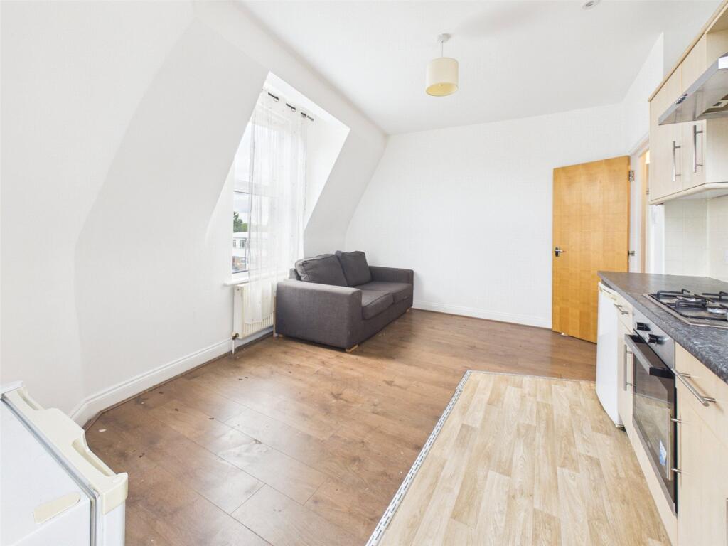 2 bed Apartment for rent in Twickenham. From Chase Buchanan - Twickenham & Strawberry Hill - Lettings