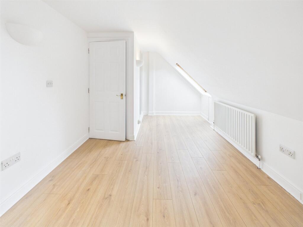1 bed Apartment for rent in Twickenham. From Chase Buchanan - Twickenham & Strawberry Hill - Lettings 1 bed Apartment for rent in Twickenham. From Chase Buchanan - Twickenham & Strawberry Hill - Lettings