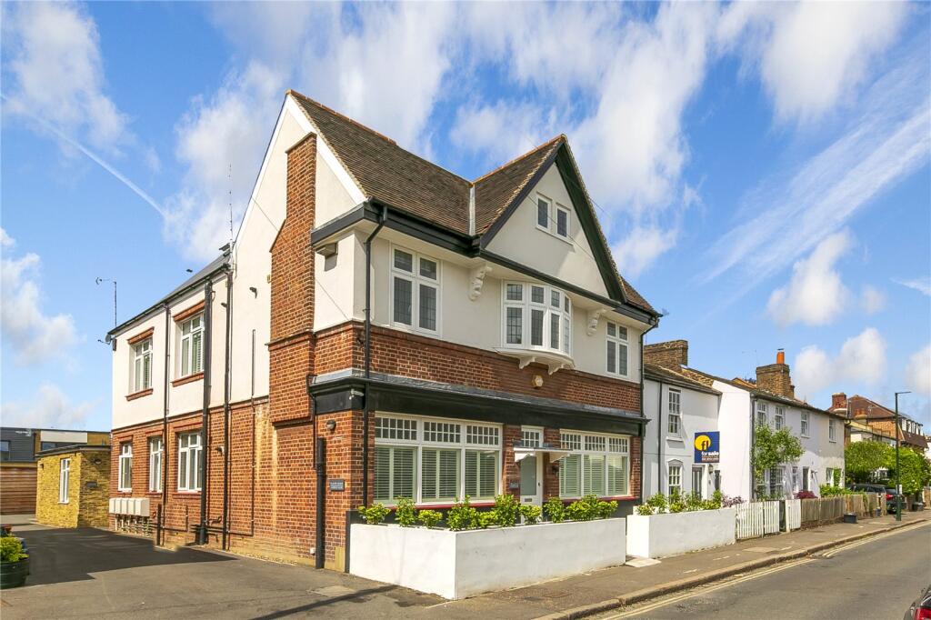 2 bed Apartment for rent in Twickenham. From Chase Buchanan - Twickenham & Strawberry Hill - Lettings 2 bed Apartment for rent in Twickenham. From Chase Buchanan - Twickenham & Strawberry Hill - Lettings