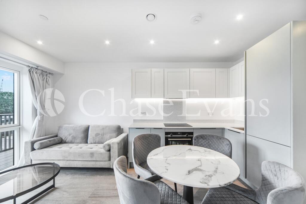 0 bed Apartment for rent in Poplar. From Chase Evans - Docklands
