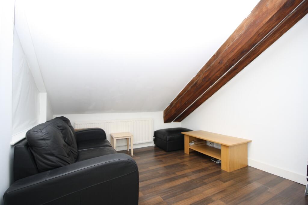 1 bed 1st Floor Flat for rent in London. From Chase Evans - Docklands