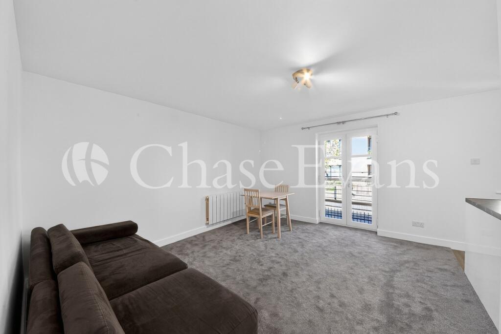 2 bed 1st Floor Flat for rent in London. From Chase Evans - Docklands