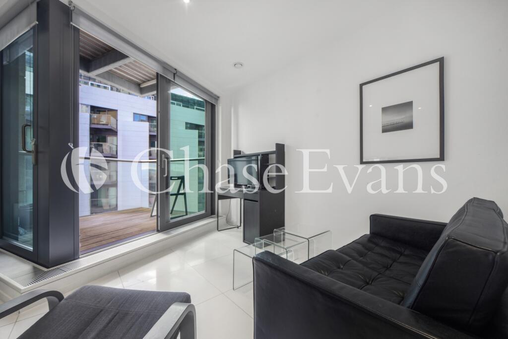 4 bed 1st Floor Flat for rent in Poplar. From Chase Evans - Docklands