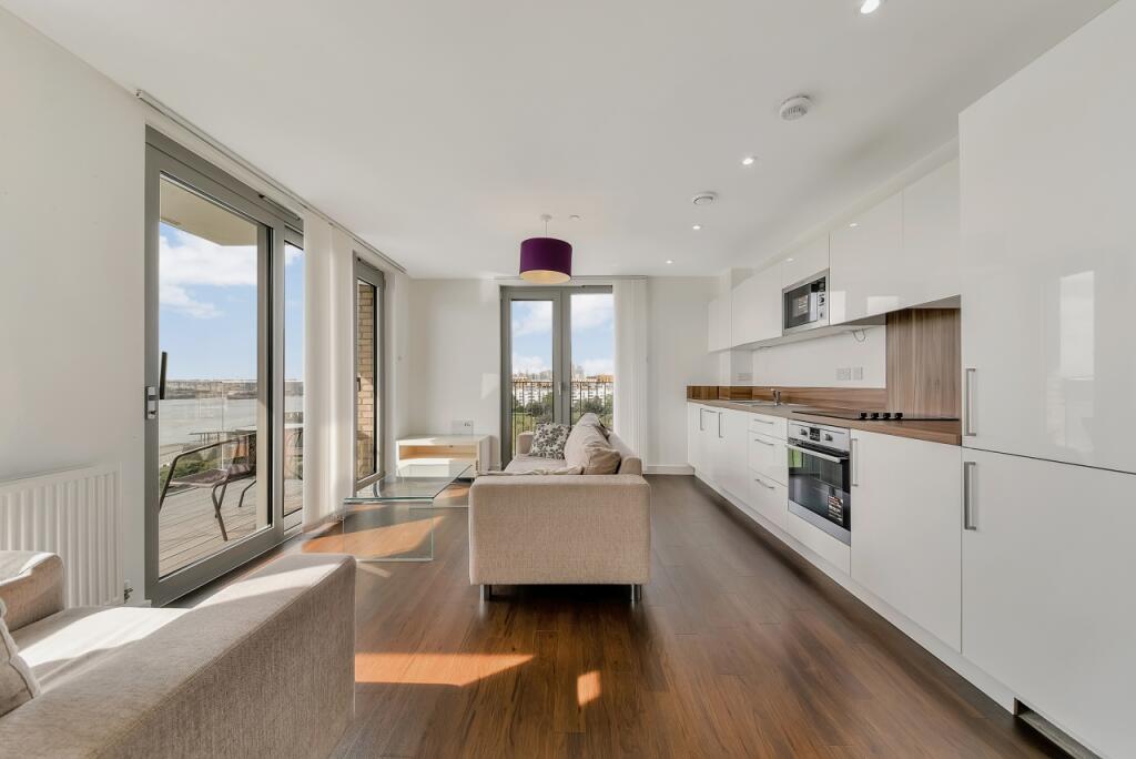 2 bed 1st Floor Flat for rent in Woolwich. From Chase Evans - Docklands