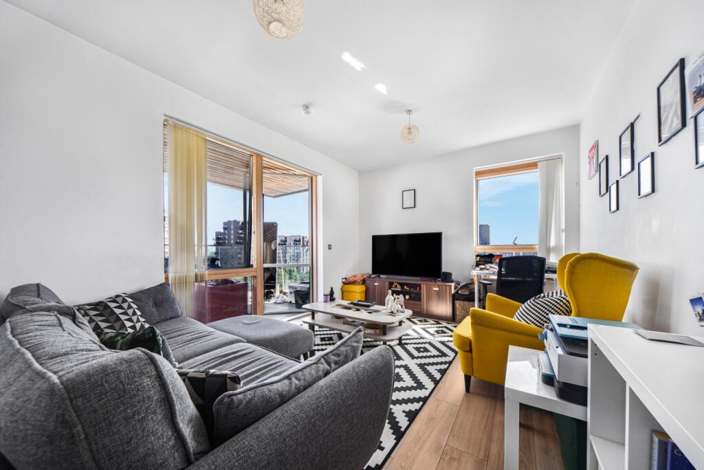 1 bed 1st Floor Flat for rent in London. From Chase Evans - Docklands
