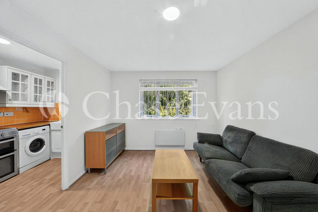 1 bed 1st Floor Flat for rent in London. From Chase Evans - Docklands