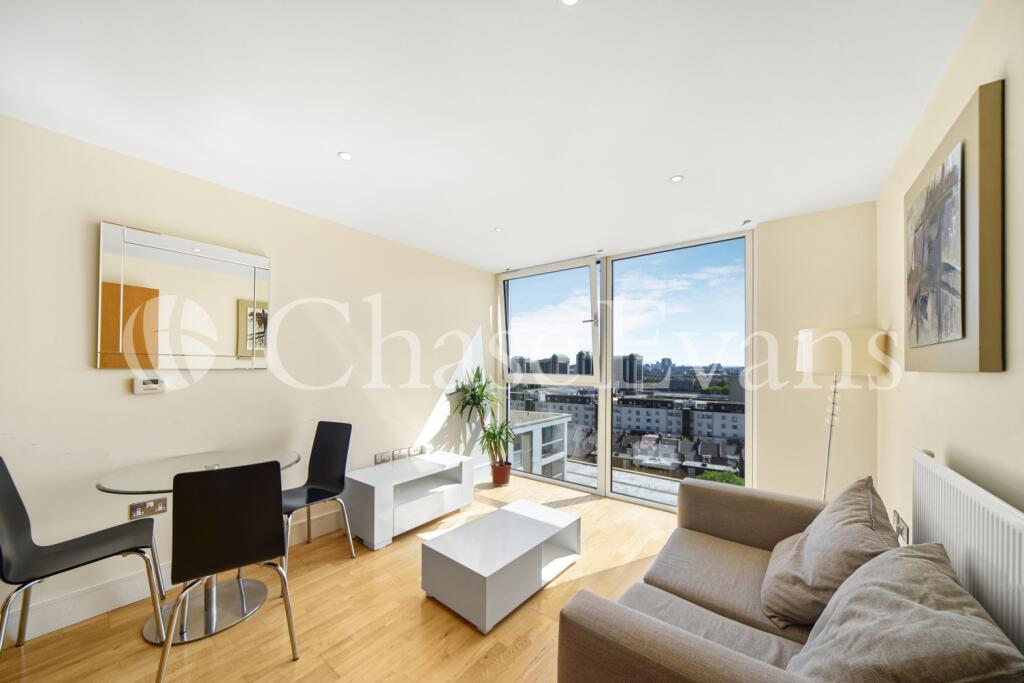 1 bed Apartment for rent in Poplar. From Chase Evans - Pan Peninsula