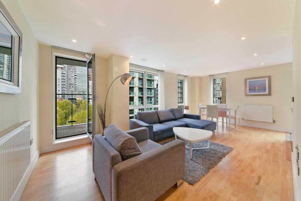 3 bed Apartment for rent in London. From Chase Evans - Pan Peninsula
