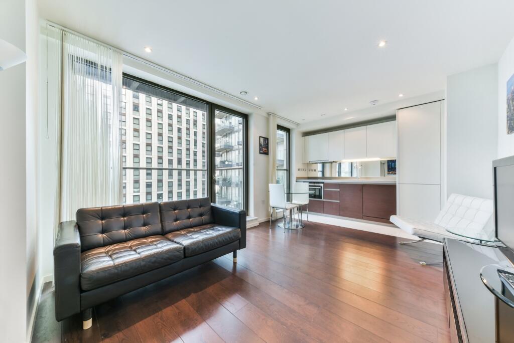 1 bed 1st Floor Flat for rent in London. From Chase Evans - Pan Peninsula