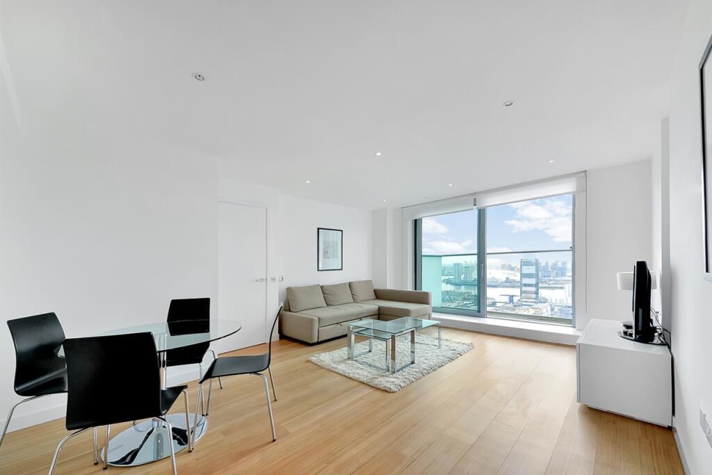 1 bed 1st Floor Flat for rent in London. From Chase Evans - Pan Peninsula