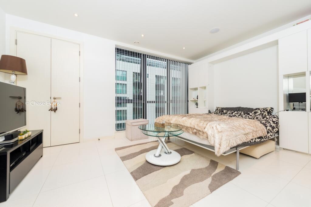 4 bed 1st Floor Flat for rent in London. From Chase Evans - Pan Peninsula 4 bed 1st Floor Flat for rent in London. From Chase Evans - Pan Peninsula