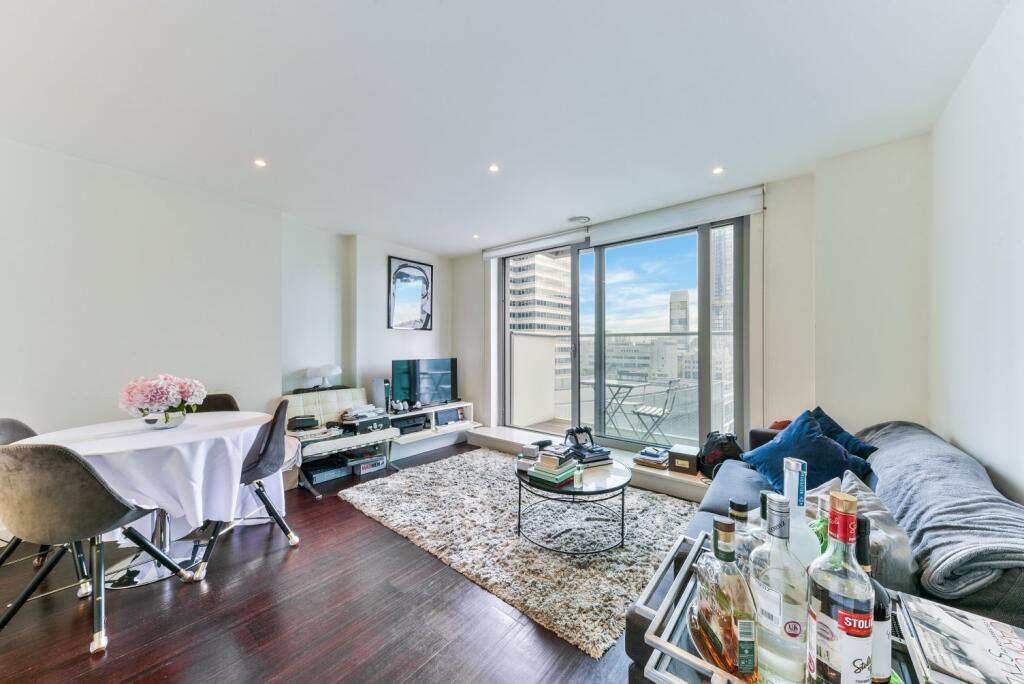 1 bed 1st Floor Flat for rent in London. From Chase Evans - Pan Peninsula