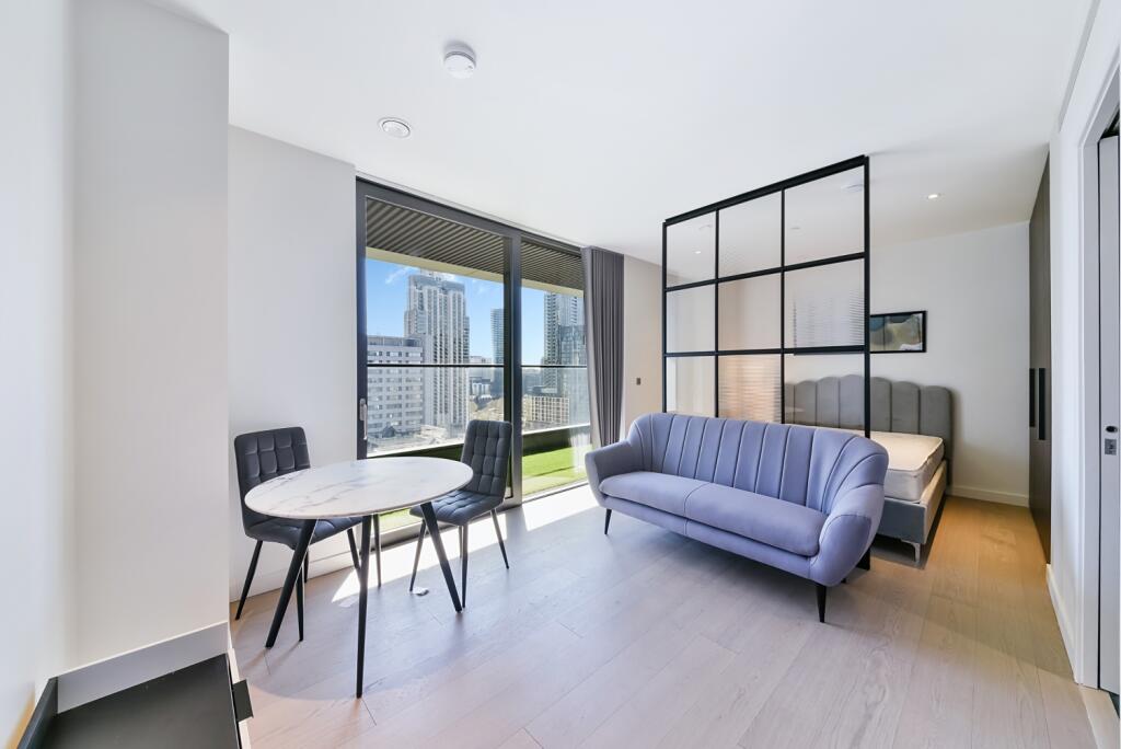 0 bed 1st Floor Flat for rent in Poplar. From Chase Evans - Pan Peninsula