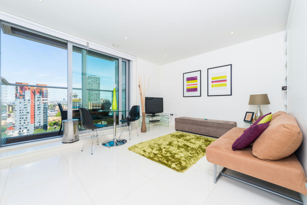 4 bed 1st Floor Flat for rent in London. From Chase Evans - Pan Peninsula 4 bed 1st Floor Flat for rent in London. From Chase Evans - Pan Peninsula