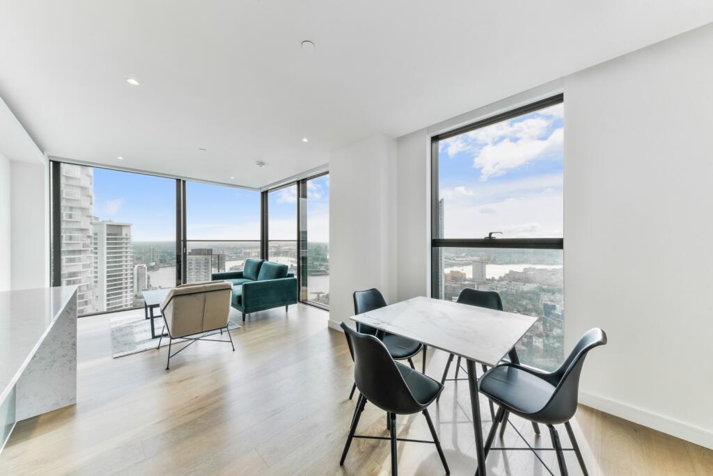 2 bed 1st Floor Flat for rent in Poplar. From Chase Evans - Pan Peninsula 2 bed 1st Floor Flat for rent in Poplar. From Chase Evans - Pan Peninsula