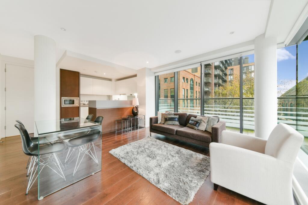 2 bed 1st Floor Flat for rent in London. From Chase Evans - Pan Peninsula