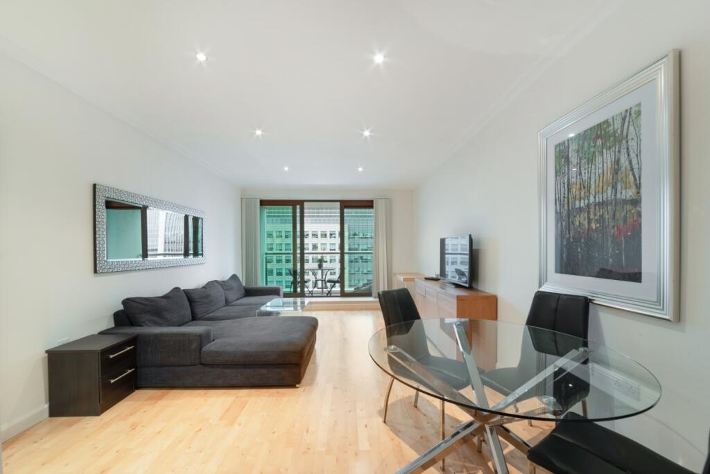 2 bed 1st Floor Flat for rent in Poplar. From Chase Evans - Pan Peninsula 2 bed 1st Floor Flat for rent in Poplar. From Chase Evans - Pan Peninsula