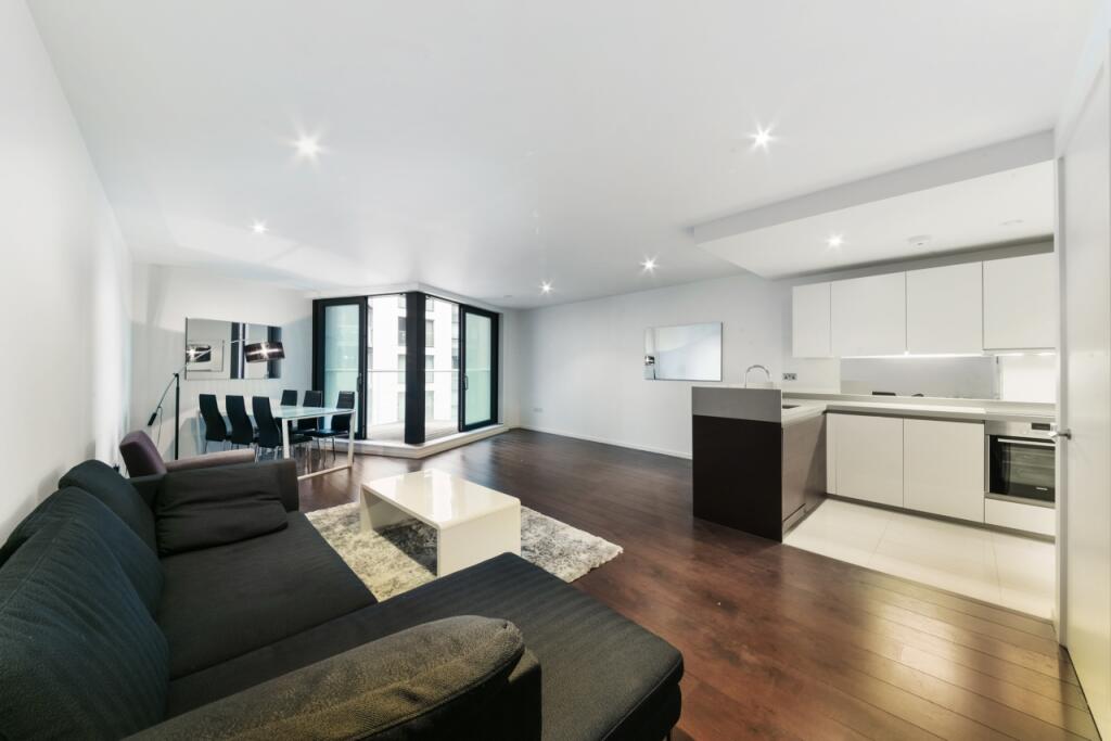2 bed 1st Floor Flat for rent in London. From Chase Evans - Pan Peninsula