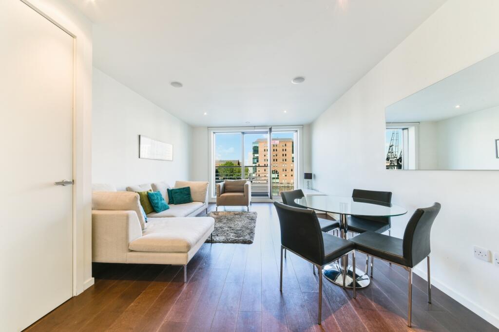 2 bed 1st Floor Flat for rent in London. From Chase Evans - Pan Peninsula