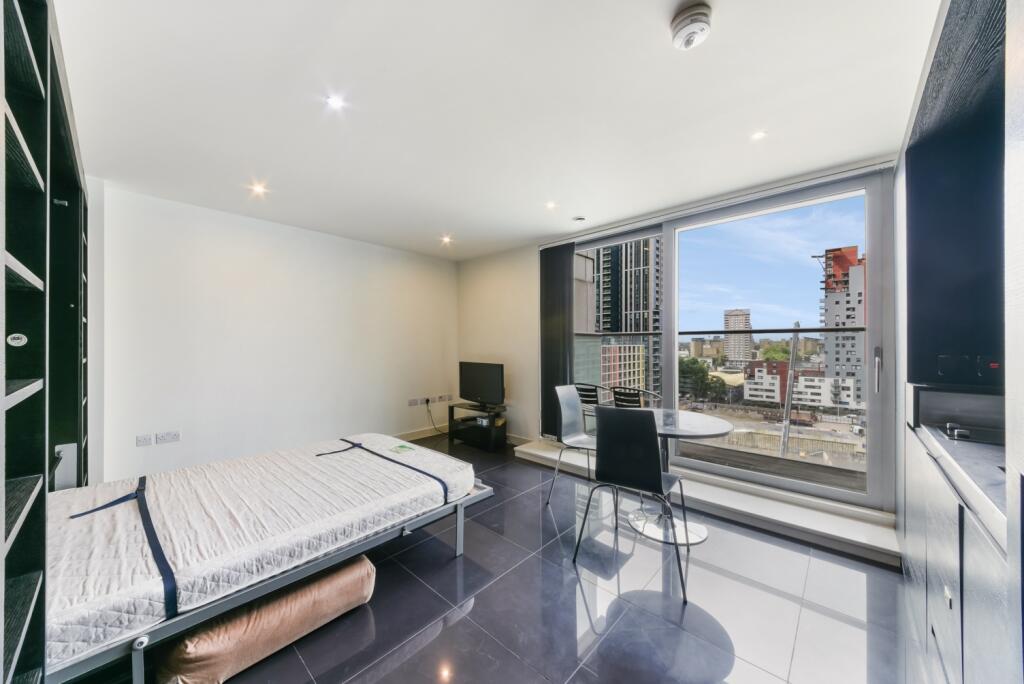 0 bed 1st Floor Flat for rent in Poplar. From Chase Evans - Pan Peninsula 0 bed 1st Floor Flat for rent in Poplar. From Chase Evans - Pan Peninsula