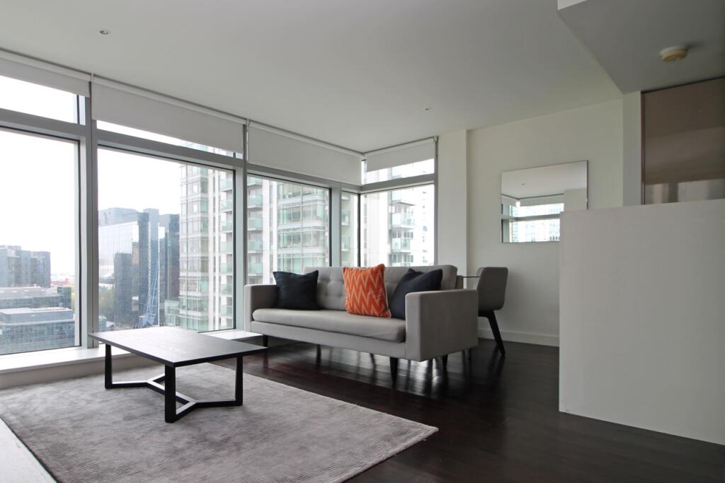 2 bed 1st Floor Flat for rent in Poplar. From Chase Evans - Pan Peninsula