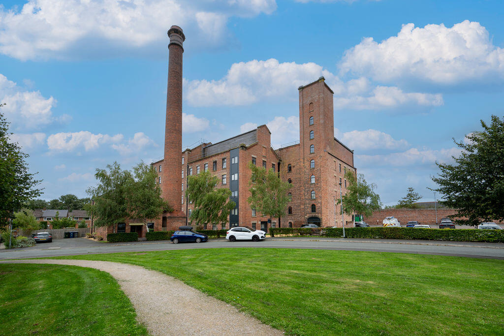 2 bed 1st Floor Flat for rent in Burscough. From Arnold & Phillips - Ormskirk