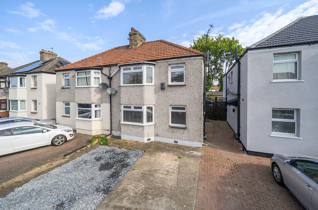 3 bed Semi Detached for rent in Sidcup. From Chattertons - New Eltham