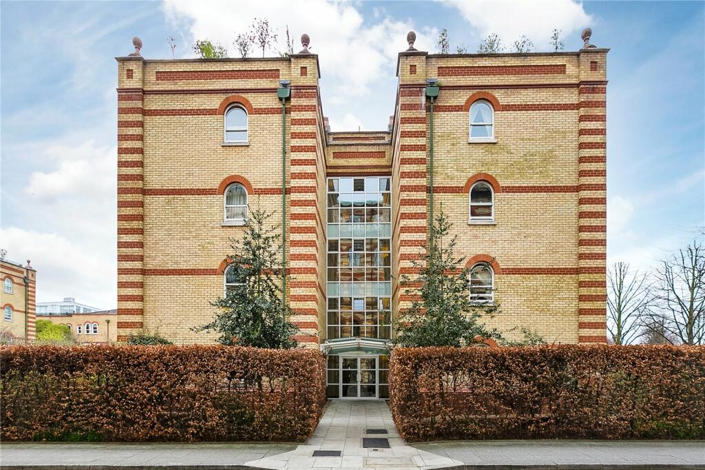 1 bed Flat for rent in Barnes. From Chestertons Estate Agents - Barnes Village Lettings