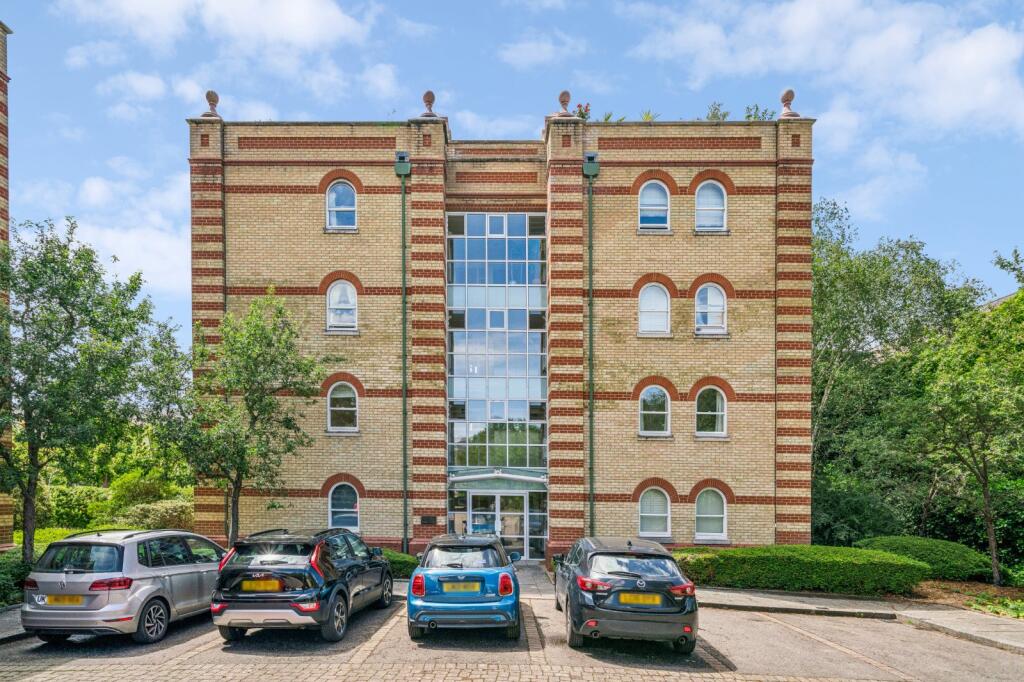 2 bed 1st Floor Flat for rent in Barnes. From Chestertons Estate Agents - Barnes Village Lettings