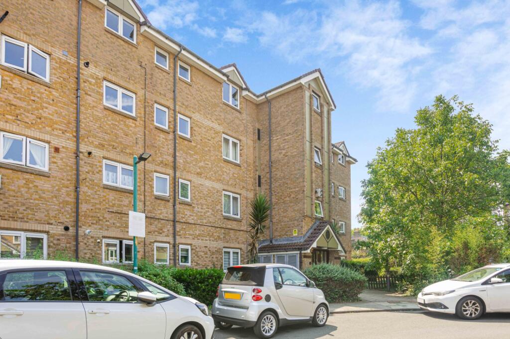 2 bed 1st Floor Flat for rent in Barnes. From Chestertons Estate Agents - Barnes Village Lettings