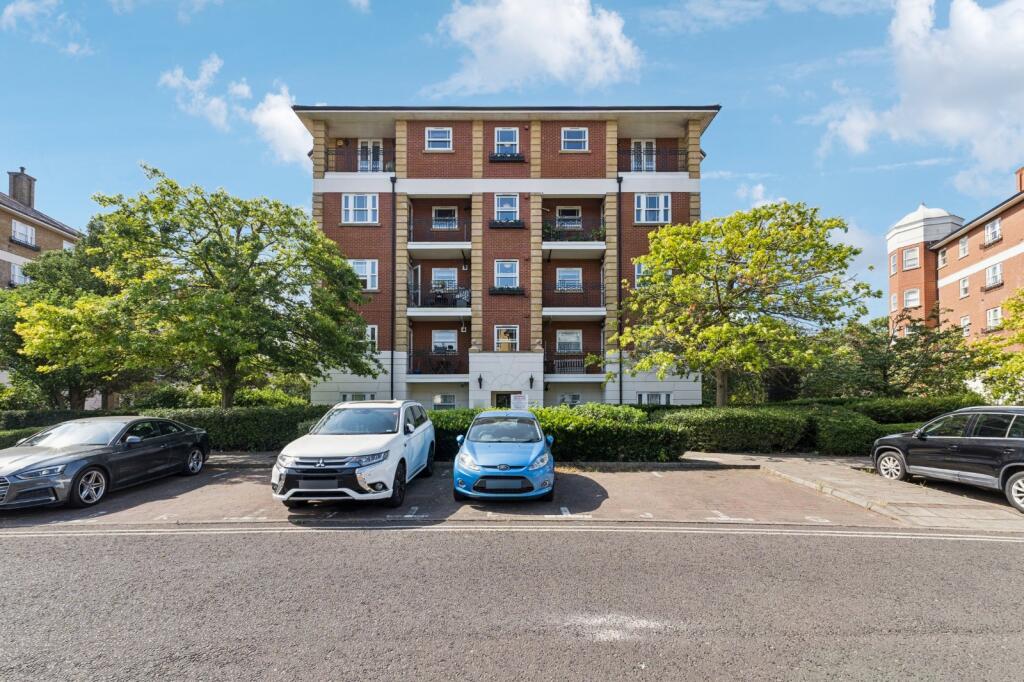 2 bed 1st Floor Flat for rent in Barnes. From Chestertons Estate Agents - Barnes Village Lettings