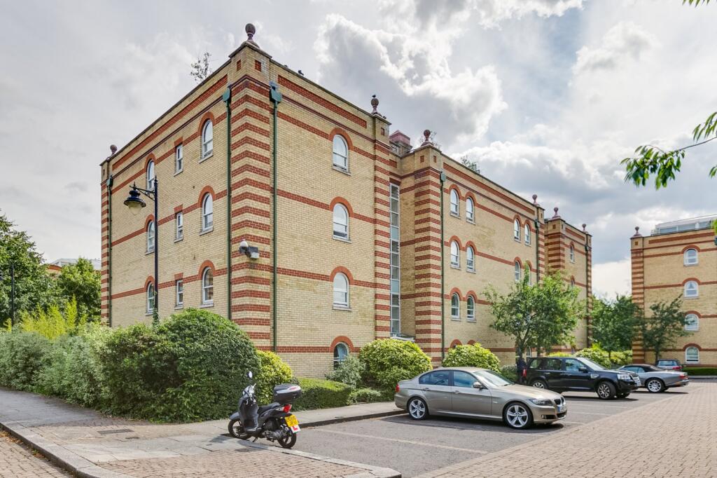 2 bed 1st Floor Flat for rent in Barnes. From Chestertons Estate Agents - Barnes Village Lettings