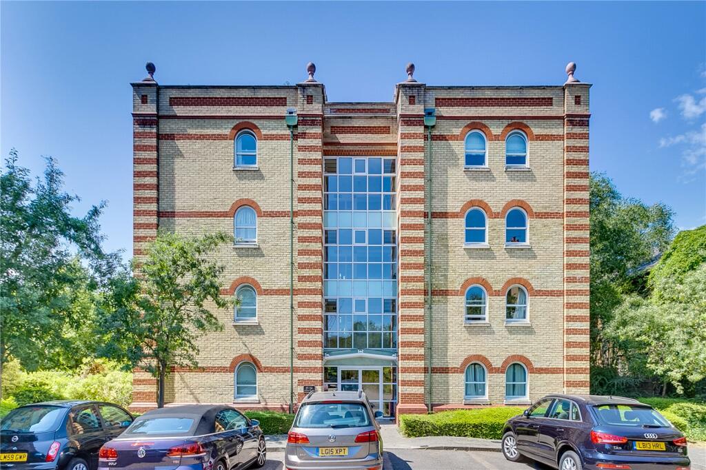 2 bed 1st Floor Flat for rent in Barnes. From Chestertons Estate Agents - Barnes Village Lettings
