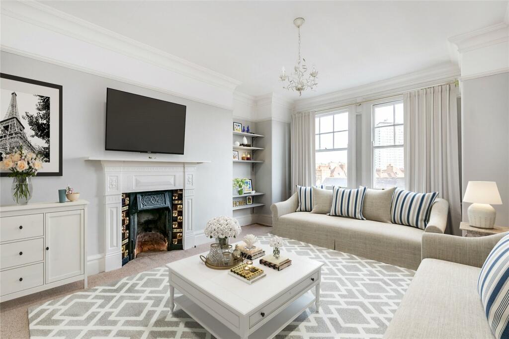 2 bed Flat for rent in Battersea. From Chestertons Estate Agents - Battersea Park Lettings