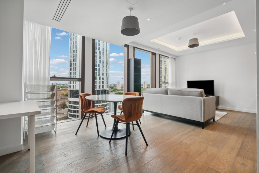 1 bed 1st Floor Flat for rent in Clapham. From Chestertons Estate Agents - Battersea Park Lettings 1 bed 1st Floor Flat for rent in Clapham. From Chestertons Estate Agents - Battersea Park Lettings